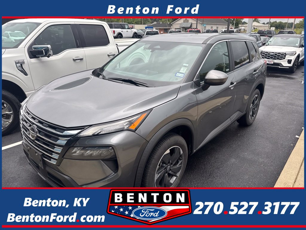 Used 2024 Nissan Rogue SV FWD image 1
