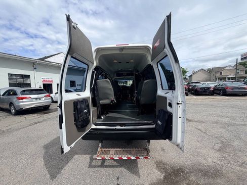 Used 2014 Ford E-250 and Econoline 250 Extended w/ Power Group RWD image 37