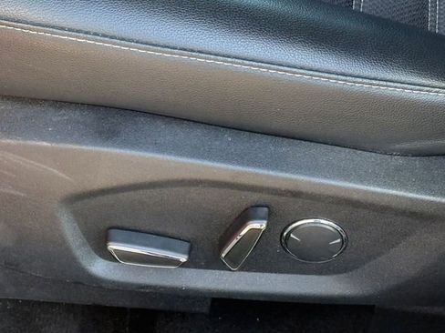 Certified 2017 Ford Fusion SE w/ Equipment Group 201A image 7