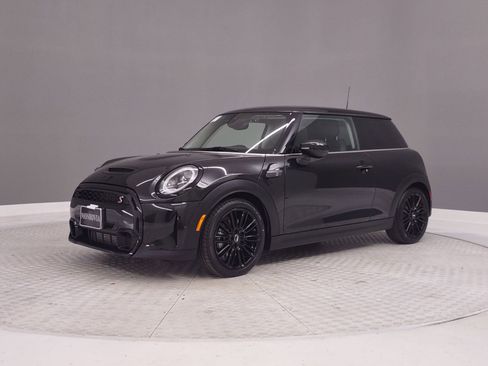 Certified 2023 MINI Cooper S image 31