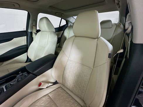 Used 2021 Nissan Maxima Platinum image 20