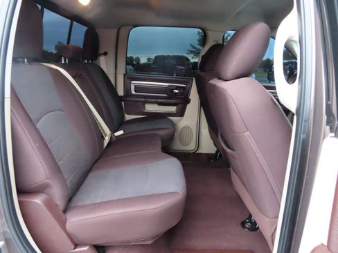 Used 2018 RAM 3500 SLT w/ Luxury Group AWD/4WD image 46