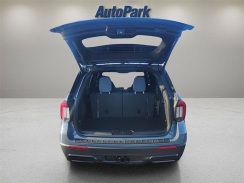 New 2026 Ford Explorer ST-Line w/ ST-Line Street Pack image 7