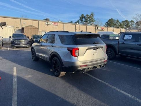 Used 2024 Ford Explorer ST w/ Equipment Group 401A image 6