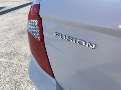 Used 2010 Ford Fusion SE image 7
