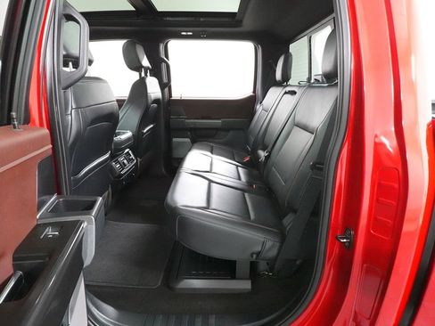 Used 2022 Ford F150 Lariat w/ Equipment Group 502A High AWD/4WD image 29