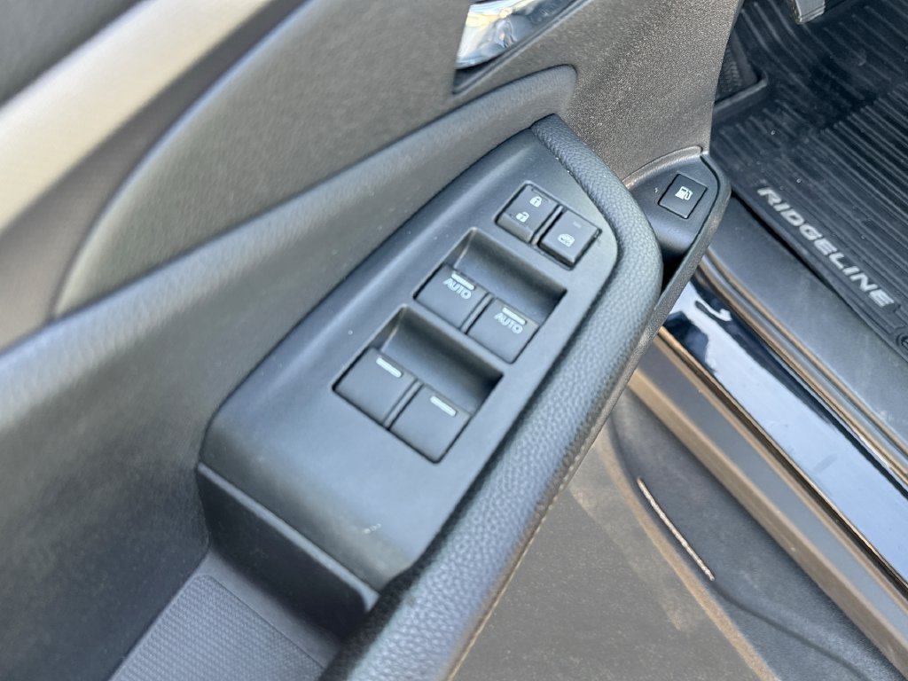 Used 2022 Honda Ridgeline RTL-E image 11