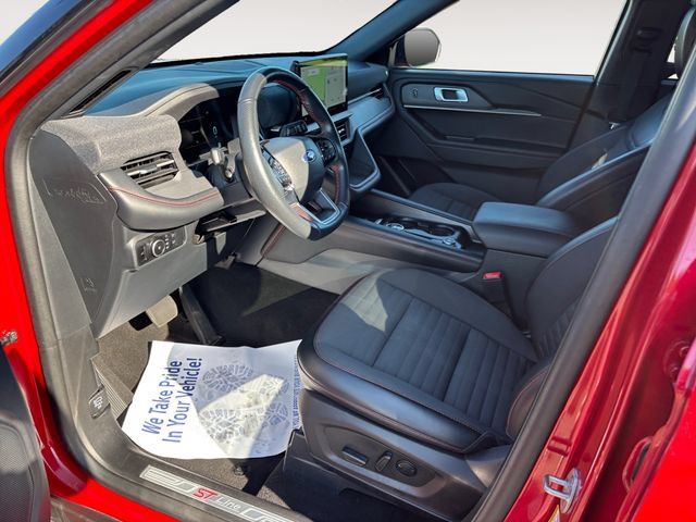 Used 2025 Ford Explorer ST-Line AWD/4WD image 9
