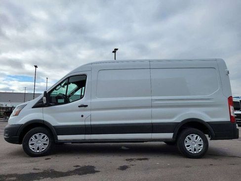 Used 2023 Ford E-Transit Medium Roof w/ Interior Upgrade Package image 10