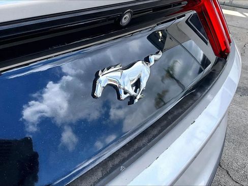 Used 2015 Ford Mustang Premium RWD image 21