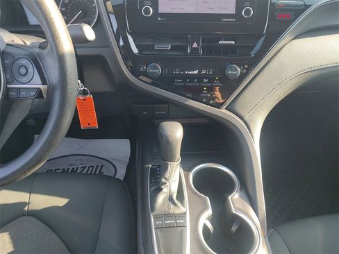 Used 2023 Toyota Camry LE image 11
