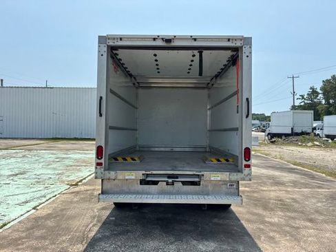 Used 2024 Ford Transit 350 RWD image 19