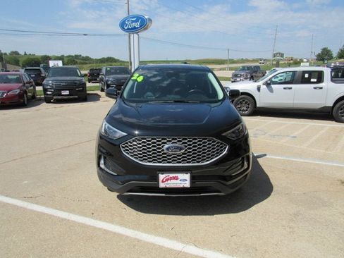 Used 2024 Ford Edge SEL w/ Convenience Package AWD/4WD image 2