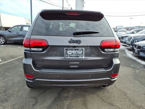 Used 2021 Jeep Grand Cherokee Laredo X image 5