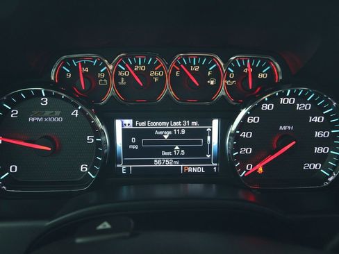 Used 2019 Chevrolet Silverado 2500 LT AWD/4WD image 38