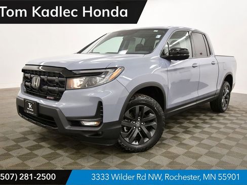 Used 2025 Honda Ridgeline Sport image 1