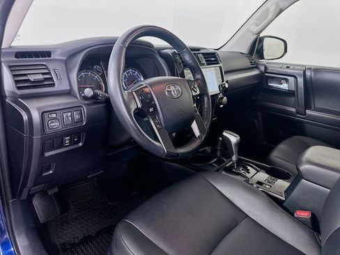 Certified 2023 Toyota 4Runner TRD Off-Road Premium w/ Moonroof Package AWD/4WD image 9