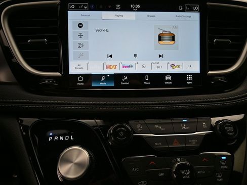 New 2026 Chrysler Pacifica Select image 17