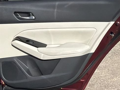 Used 2023 Nissan Altima 2.5 SL image 15