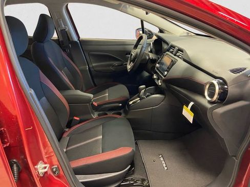 New 2025 Nissan Versa SR w/ Trunk Package FWD image 15