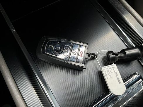 Used 2023 Lincoln Corsair FWD image 42