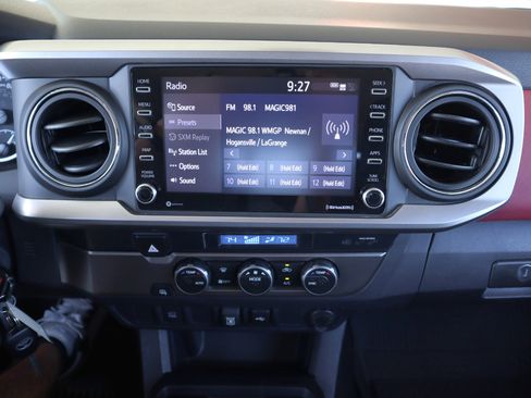 Used 2022 Toyota Tacoma SR5 image 43