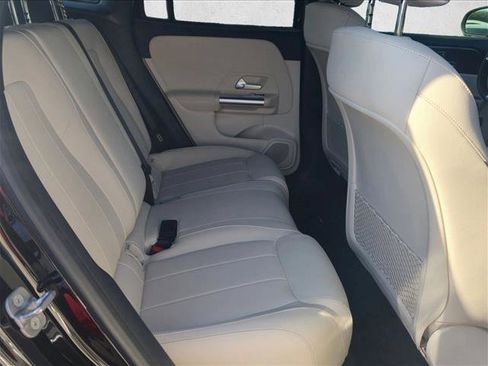 Certified 2025 Mercedes-Benz GLA 250 image 19