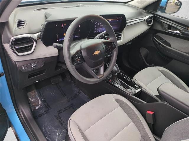 Used 2025 Chevrolet TrailBlazer LT AWD/4WD image 10