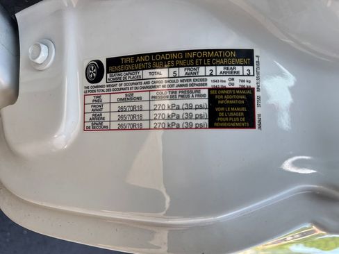 Used 2018 Nissan Titan SV w/ SV Convenience Package AWD/4WD image 45