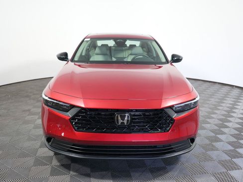 Certified 2025 Honda Accord SE image 2