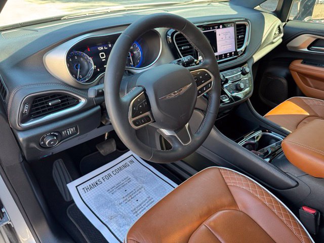 Used 2026 Chrysler Pacifica Pinnacle FWD image 15