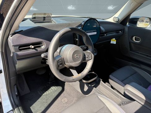 Used 2025 MINI Cooper S image 4