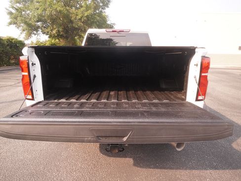 Used 2025 Chevrolet Silverado 2500 LTZ w/ LTZ Convenience Package AWD/4WD image 11