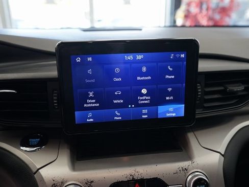 Used 2022 Ford Explorer XLT w/ Class IV Trailer Tow Package image 34