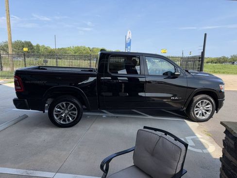 Used 2021 RAM 1500 Laramie w/ Sport Appearance Package AWD/4WD image 8