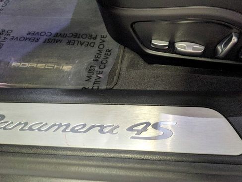 Used 2017 Porsche Panamera 4S w/ Premium Package Plus image 29