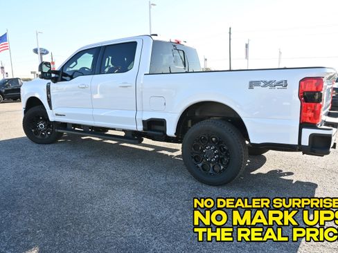 New 2026 Ford F250 Lariat w/ Black Appearance Package AWD/4WD image 7