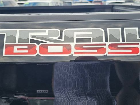Certified 2024 Chevrolet Silverado 1500 LT Trail Boss w/ LT Trail Boss Premium Package AWD/4WD image 12