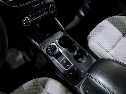 Used 2022 Ford Escape SE w/ Cold Weather Package image 13