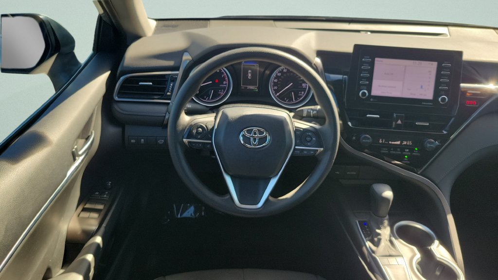 Used 2024 Toyota Camry LE w/ Convenience Package FWD image 11