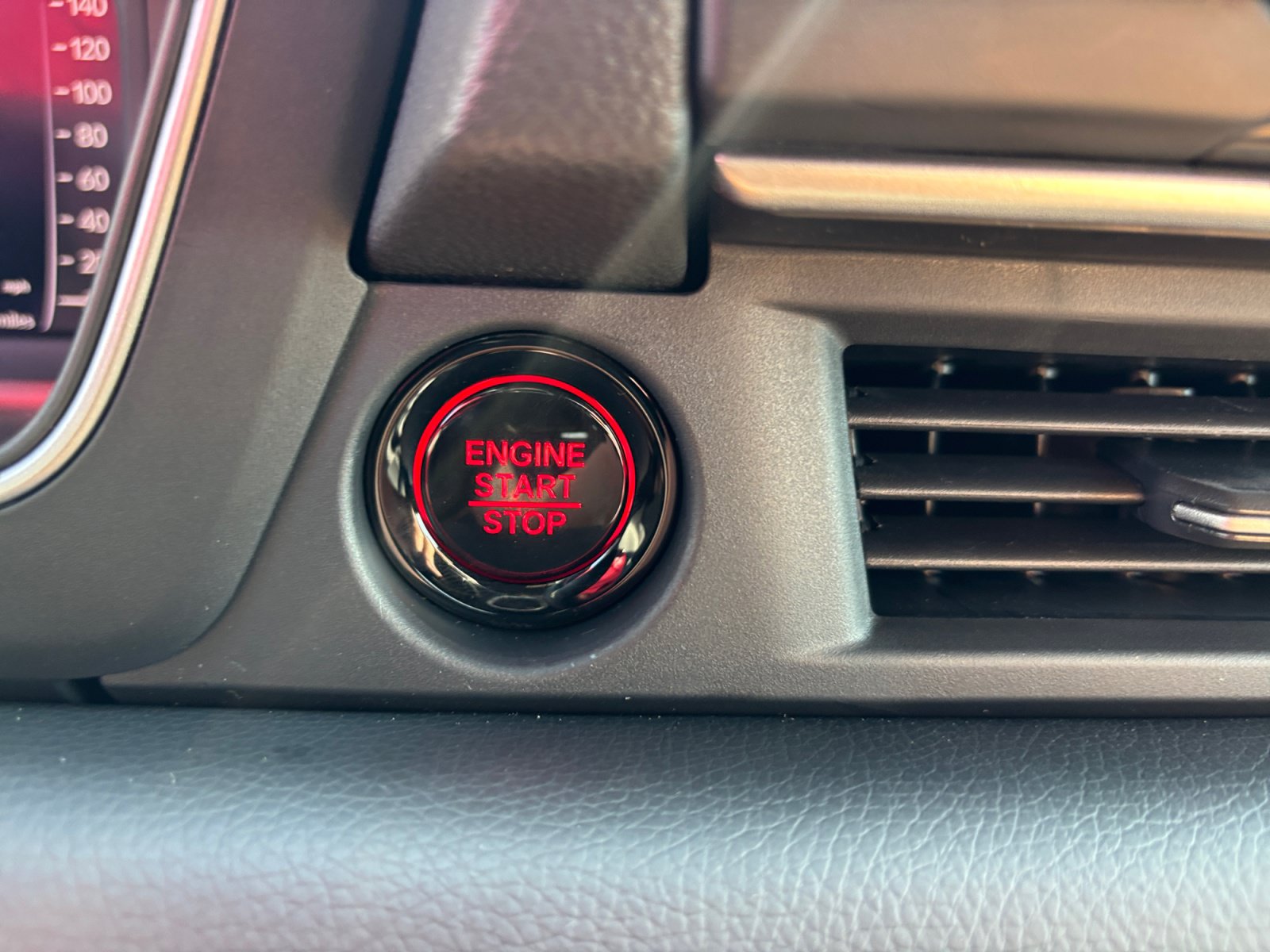 New 2026 Honda Pilot Black Edition image 23