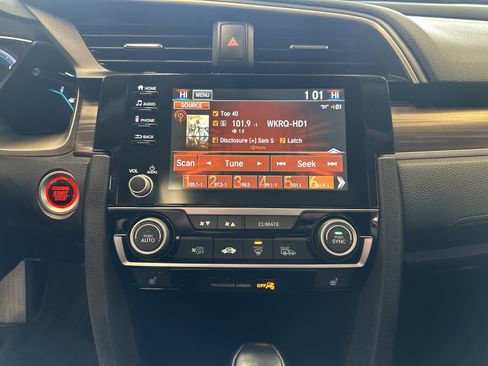 Used 2019 Honda Civic EX image 3