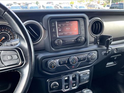 Used 2020 Jeep Wrangler Sport AWD/4WD image 6