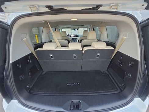 Used 2025 Nissan Armada Platinum Reserve image 17