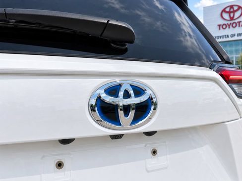 Used 2024 Toyota RAV4 LE AWD/4WD image 11