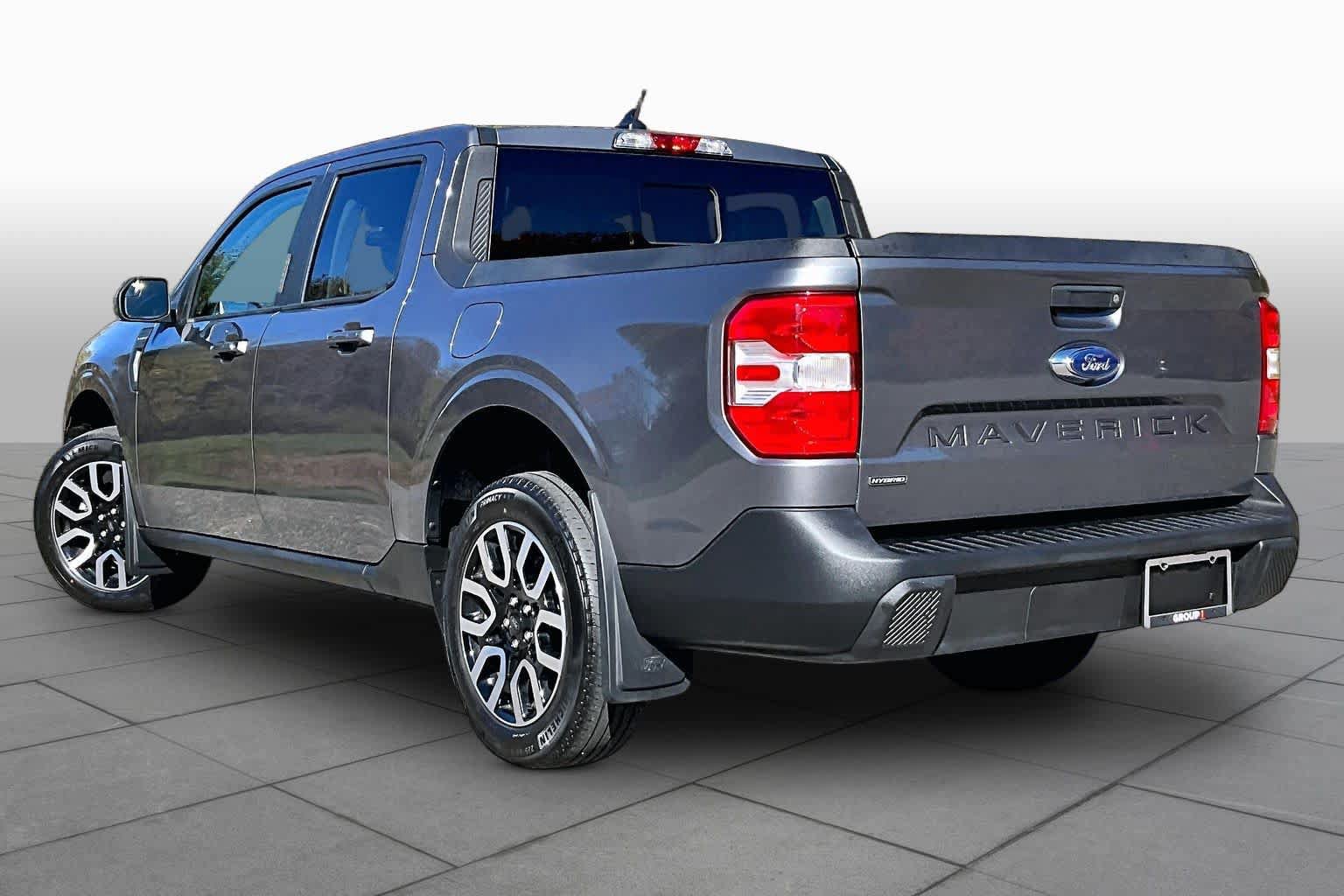 Used 2023 Ford Maverick Lariat FWD image 12