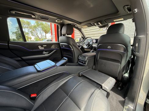 Used 2023 Mercedes-Benz Maybach GLS 600 4MATIC image 38