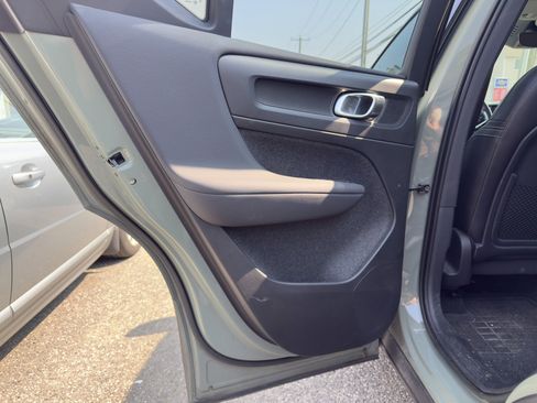 Certified 2023 Volvo XC40 B5 Plus w/ Driver Assist Package image 25