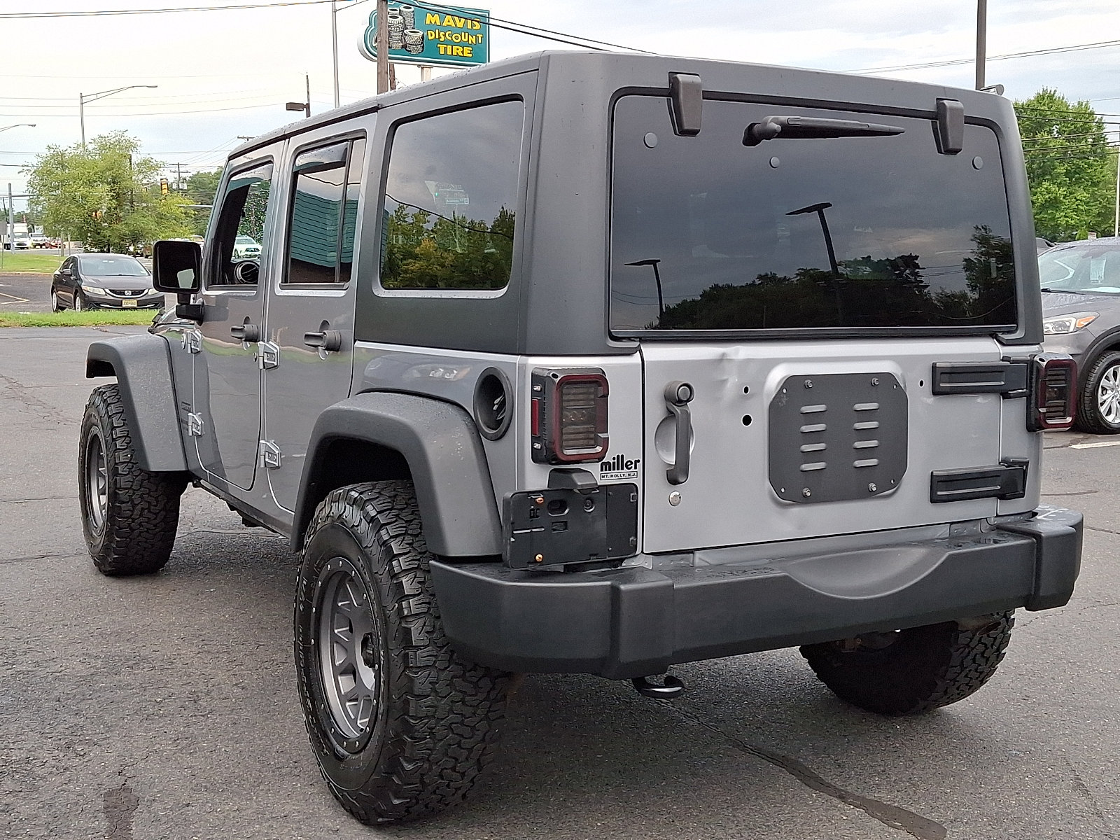 Used 2017 Jeep Wrangler Unlimited Sport w/ Quick Order Package 24S AWD/4WD image 4