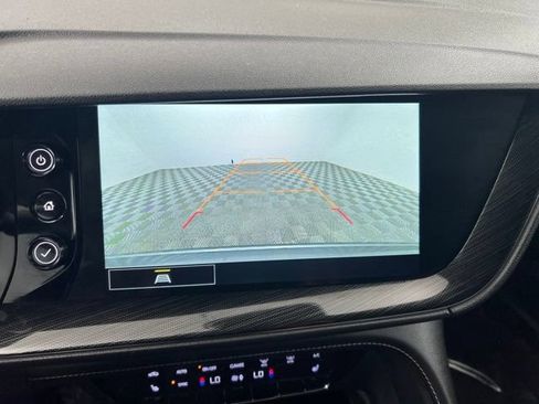 Used 2023 Buick Envision Preferred w/ Sport Touring Package AWD/4WD image 17